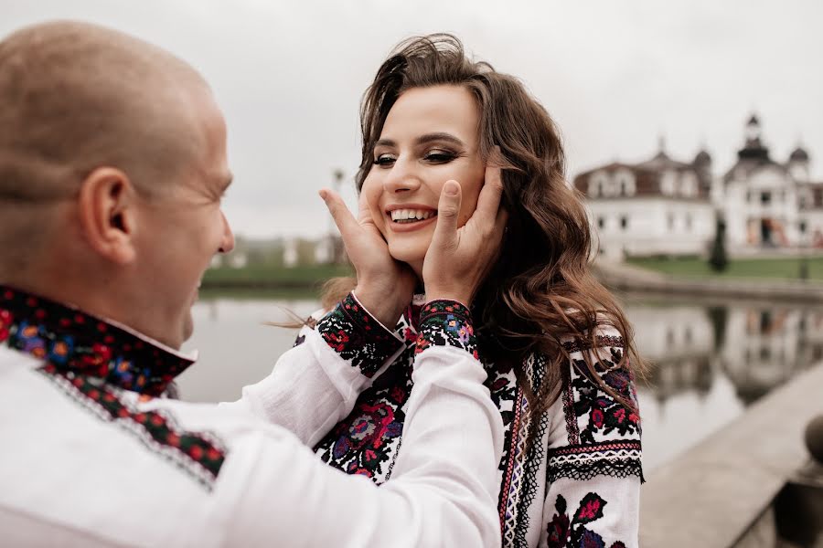 Fotógrafo de casamento Lesya Prodanik (lesyaprodanyk). Foto de 23 de outubro 2019