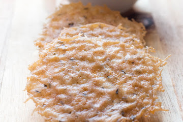 Easy Homemade Parmesan Crisps