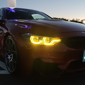 M4 クーペ F82