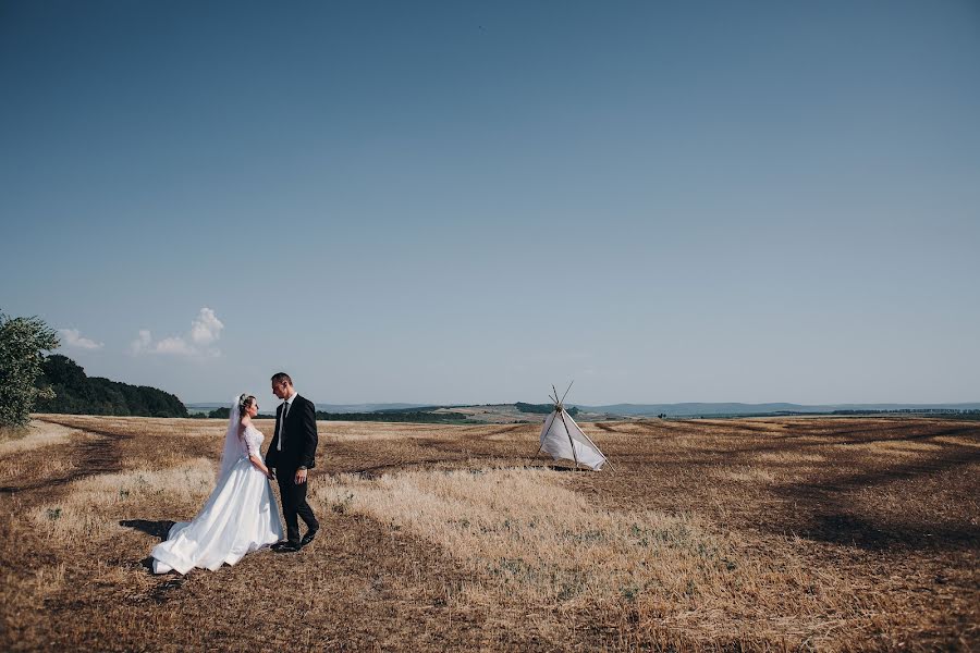 Fotografo di matrimoni Serezha Gricunik (mistero1gallery). Foto del 11 agosto 2017