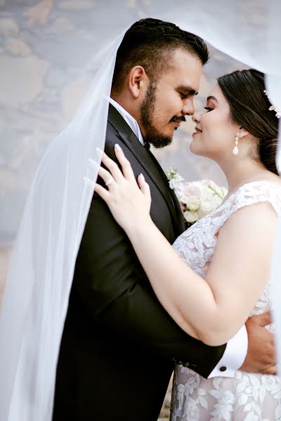 Wedding photographer Alejandra Zapata (alezapatafoto). Photo of 28 September 2023