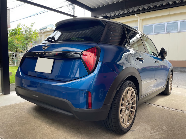 ミニ ハッチバックの入院中につき代車なう・ミニクーパーS・9月も終わりますね・イメチェン計画・ブレーキダストとの闘いに関するカスタム事例の投稿画像2枚目