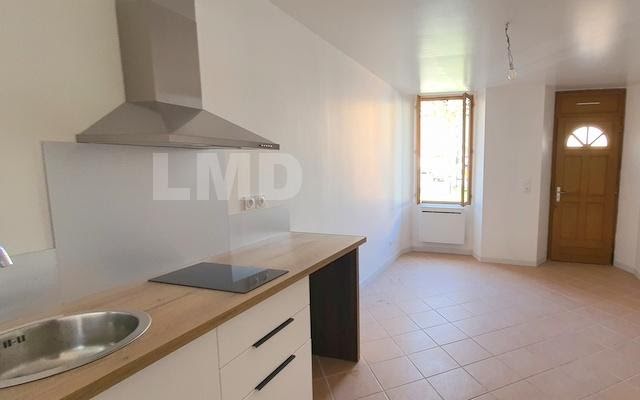 Location  appartement 1 pièce 22 m² à Villemur-sur-Tarn (31340), 330 €