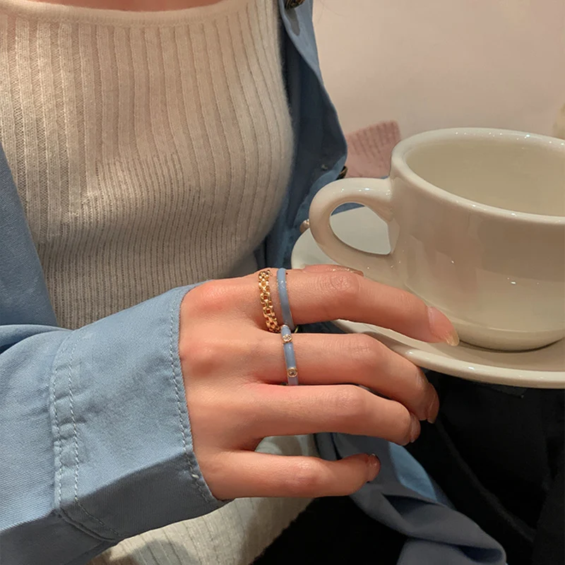 Title 4, Bague lisse émail bleu Drop pour femme. Éléganc...