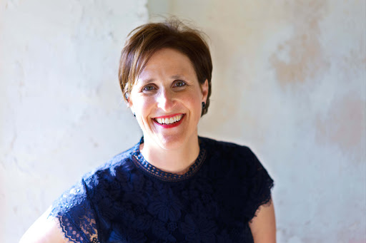 Julie Geller - Jewish Musician and Artist Coach 