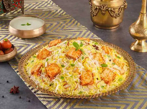 Zaikedaar Paneer (Paneer Dum Biryani - Serves 4)