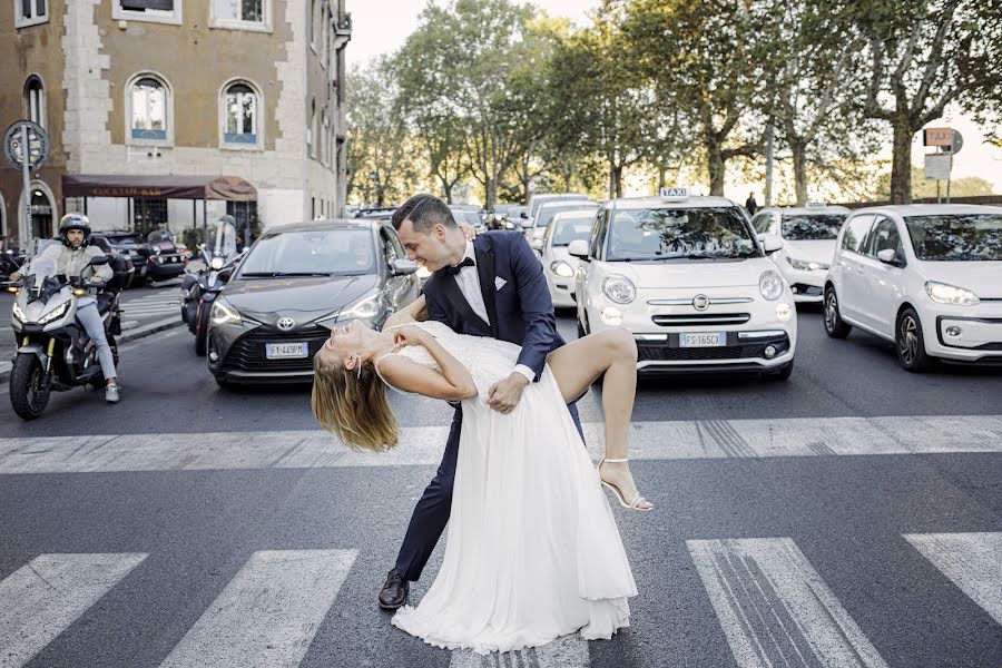 Nhiếp ảnh gia ảnh cưới Tomasz Zukowski (hellofotografia). Ảnh của 9 tháng 10 2023