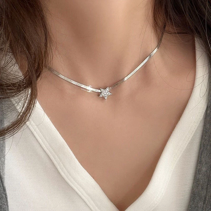Galaxy Zilveren Parelketting voor Dames Hemelse elegantie Modieuze sieraden met subtiele glans Ideaal voor speciale gelegenheden en dagelijks gebruik