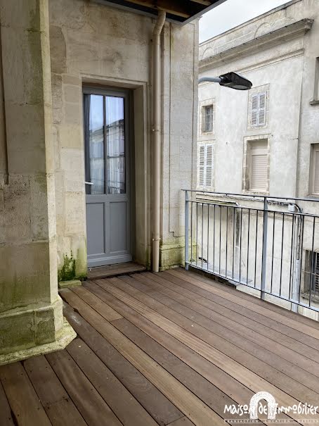 Location  appartement 4 pièces 105 m² à Cognac (16100), 1 258 €