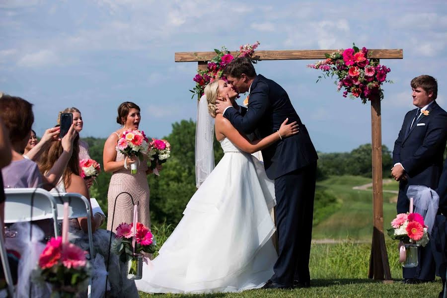 Fotografo di matrimoni Kristin Pond (kristinpond). Foto del 8 settembre 2019