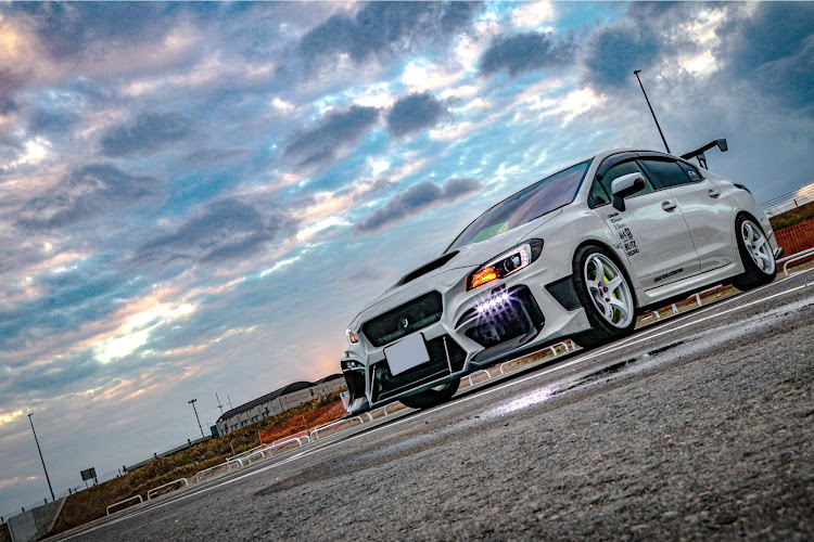 WRX STIの2020ベストショットに関するカスタム事例の投稿画像1枚目