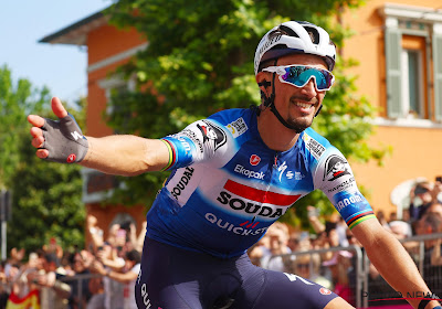  Julian Alaphilippe komt met emotionele reactie na zijn magistrale triomf in de Giro