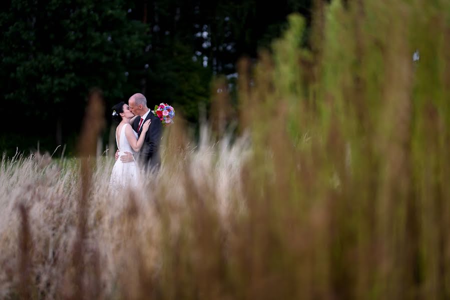 結婚式の写真家Lukáš Zabystrzan (lukaszabystrz)。2017 9月4日の写真