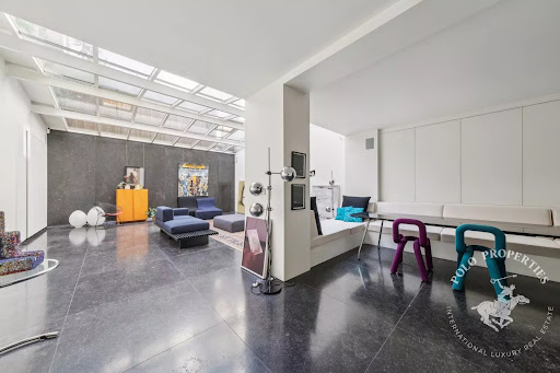 Apartment 4