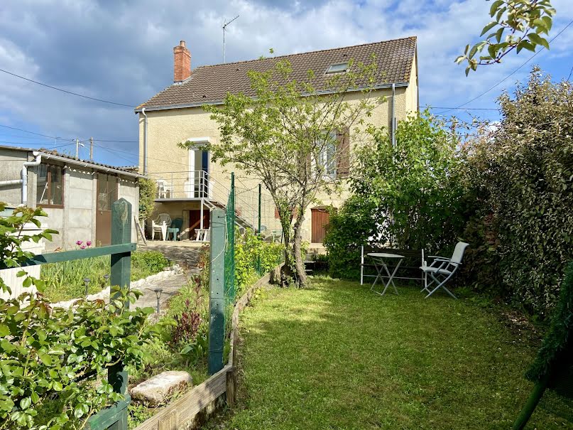 Vente maison 4 pièces 90 m² à Vierzon (18100), 88 000 €