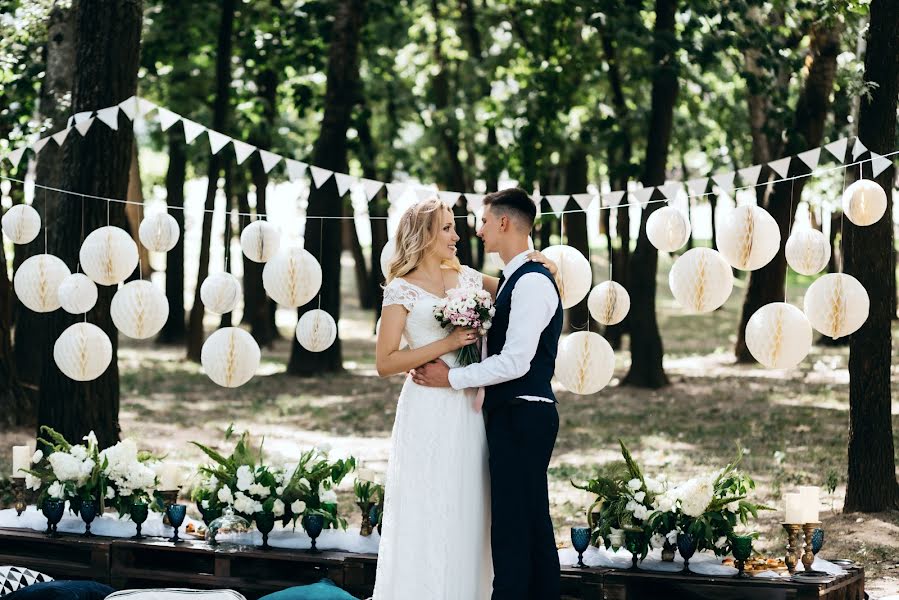 Fotógrafo de casamento Nadya Pindyur (nadya). Foto de 14 de setembro 2020