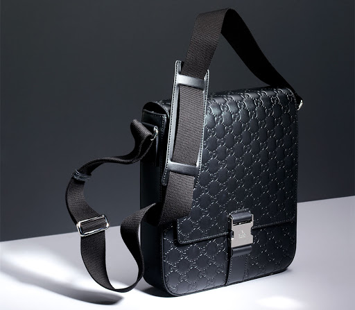 gucci male sling bag