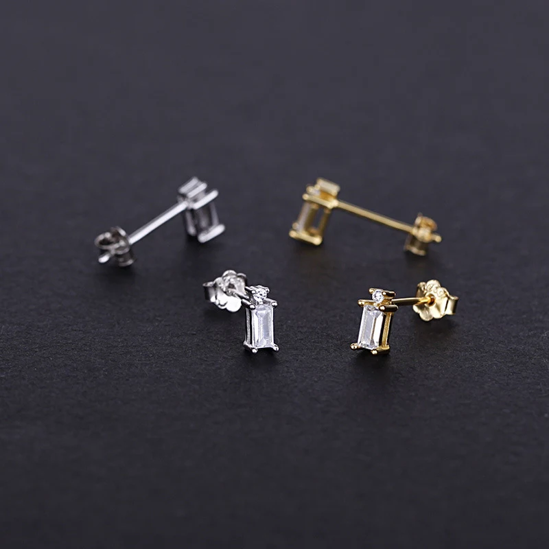 Brincos de argola de zircônio com incrustações de ouro 14K banhado a prata esterlina 925, um toque de brilho e sofisticação para você