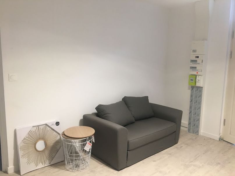 Location meublée appartement 2 pièces 31 m² à Nancy (54000), 548 €