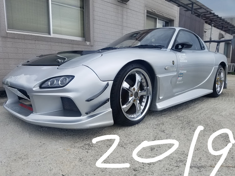RX-7の2019年もよろしくお願いします！に関するカスタム事例の投稿画像1枚目