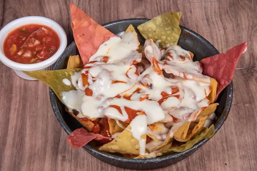 Nachos With Cheese Sauce