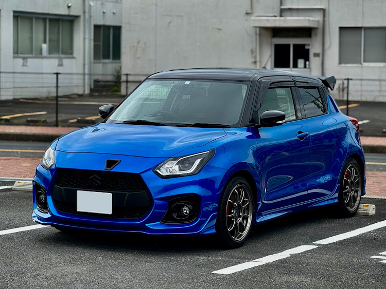 スイフトスポーツのSWKエアスクープに関するカスタム事例の投稿画像4枚目