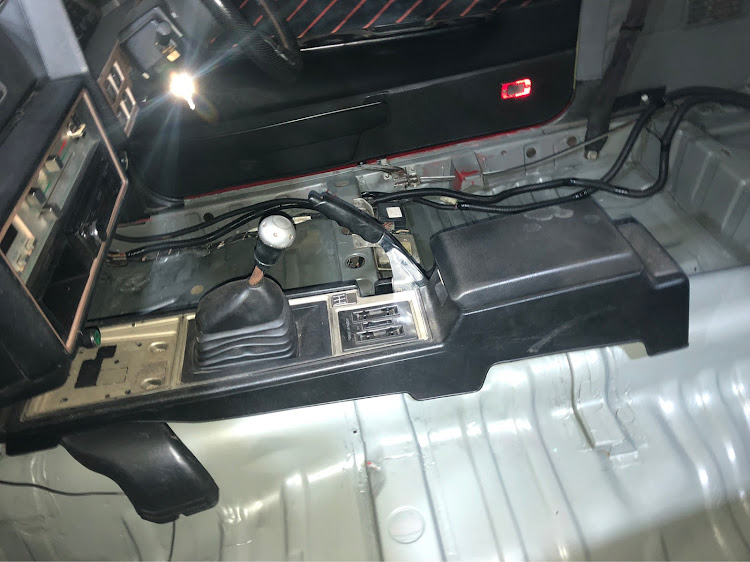 スカイラインの＃レカロシートSR-7に関するカスタム事例の投稿画像2枚目