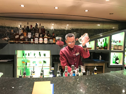 bar-steward-Roland-2.jpg - Roland, one of the friendly bar stewards aboard Westerdam.