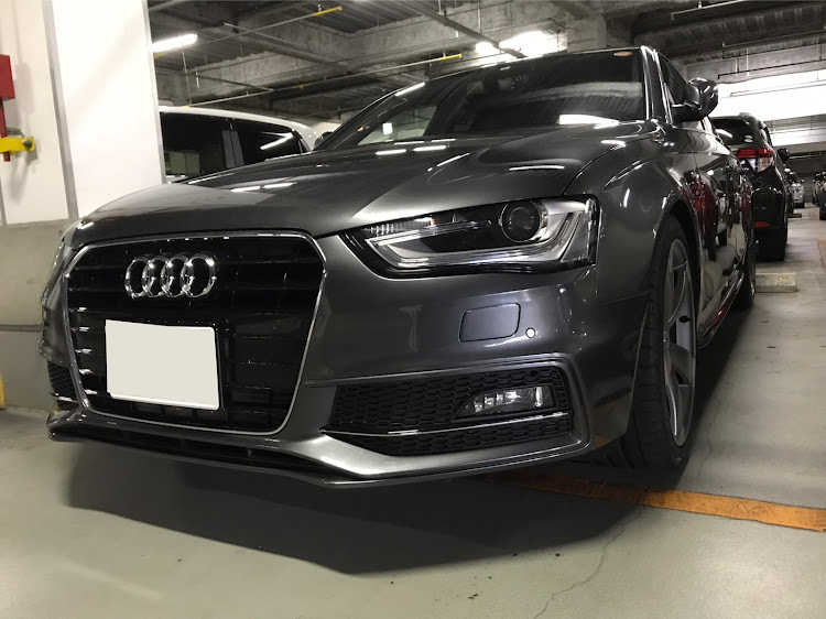 A4 セダンの立駐は盛れる・a4・洗車したら雨が降る。・洗車に関するカスタム事例の投稿画像1枚目