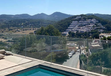 Villa avec piscine et jardin 2