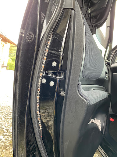 シエンタ Nhp170gのledテープ青 Ledテープ取り付け ドア連動線に関するカスタム メンテナンスの投稿画像 車のカスタム情報はcartune