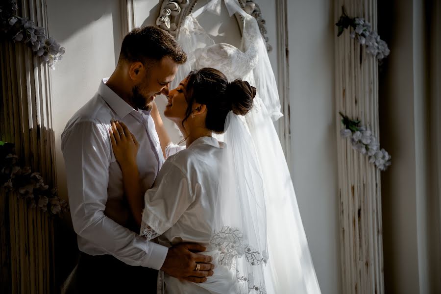 Fotografo di matrimoni Andrian Rusu (andrian). Foto del 6 aprile 2022