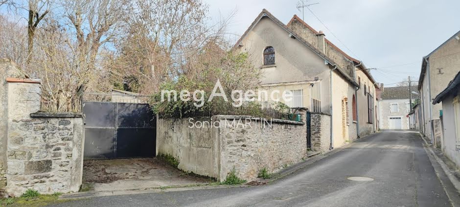 Vente maison 5 pièces 254 m² à Buzançais (36500), 200 000 €