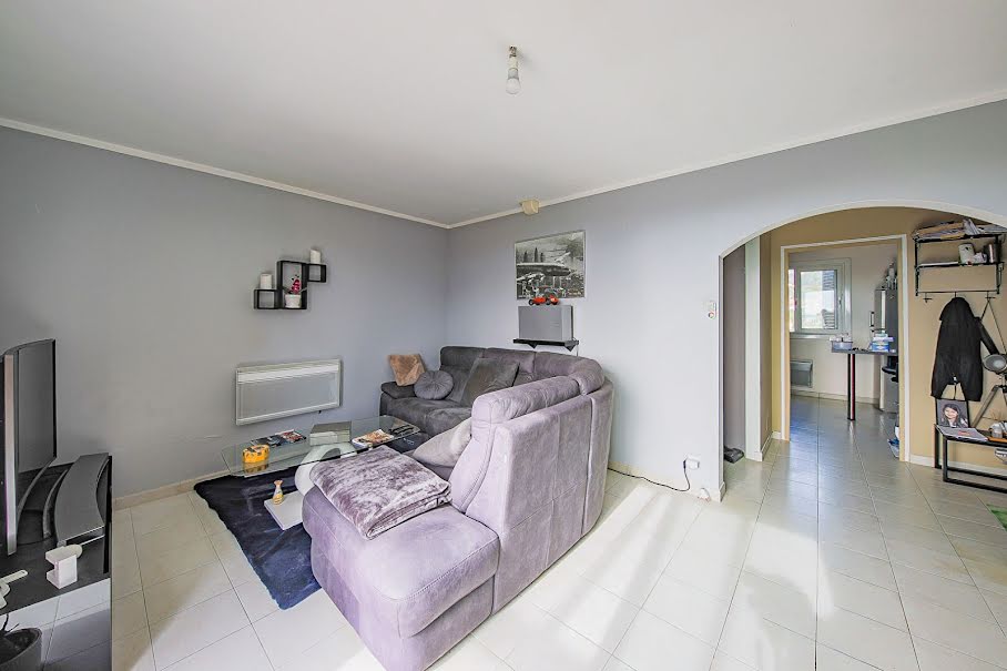 Location  appartement 3 pièces 66 m² à Biguglia (20620), 780 €