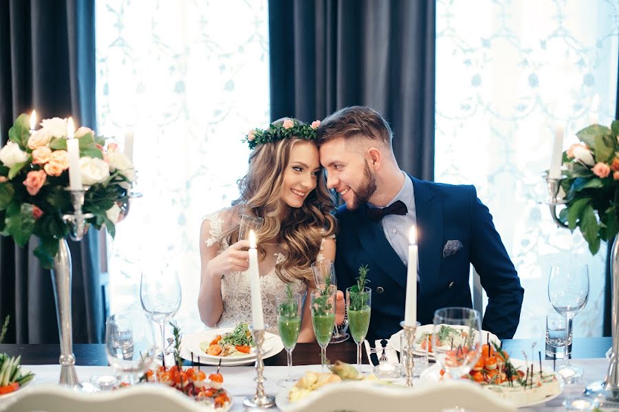 Fotógrafo de casamento Andrey Razmuk (razmuk-wedphoto). Foto de 11 de abril 2017