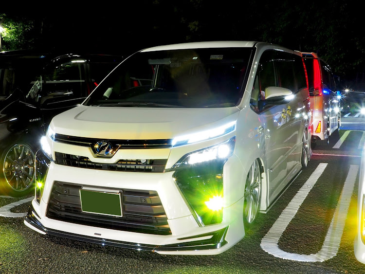 ヴォクシーの名取ナイトMT・名取イオン（エアリ）・CLUB"Dual"・仕様変更・ノア ヴォクシー エスクァイアに関するカスタム事例の投稿画像14枚目