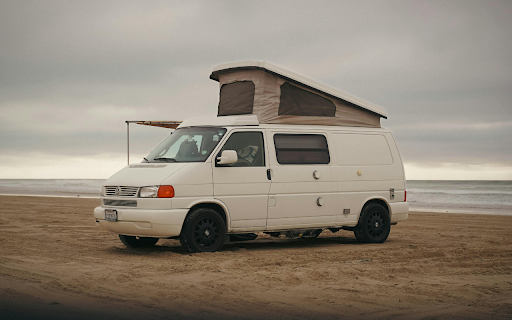 Vintage Volkswagen Van on Oceano Beach screenshot 1