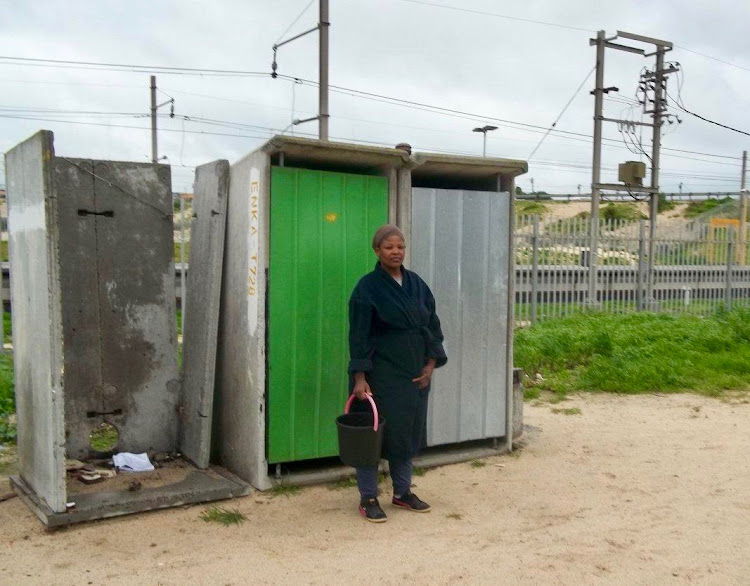 Khayelitsha resident at the Enkanini informal settlement Thabisa Sulelo says, they are far too many to use two toilets demanding for the City to put up more toilets