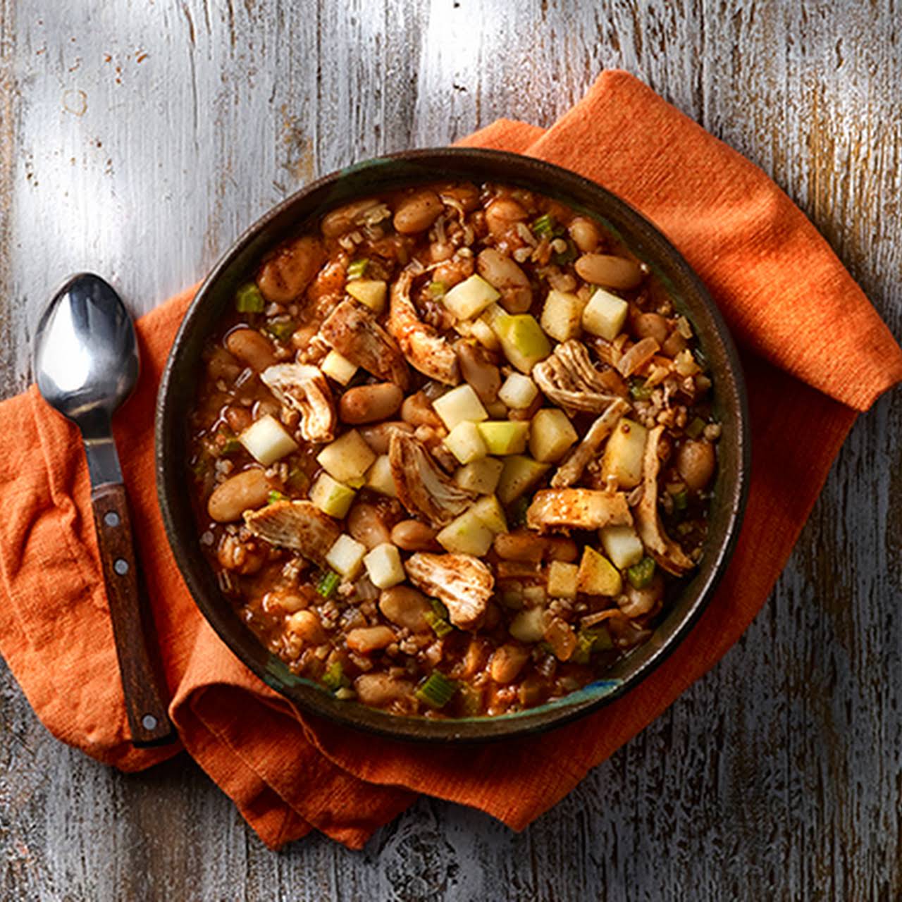 Harvest Chicken Chili  in imitation of Apples