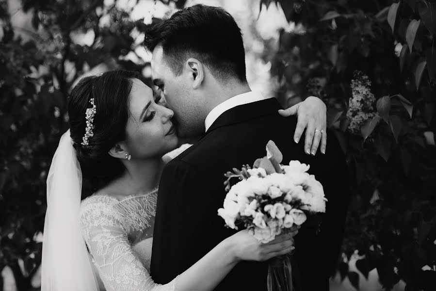 Wedding photographer Iuliana Olteanu (iuliana). Photo of 24 February 2019