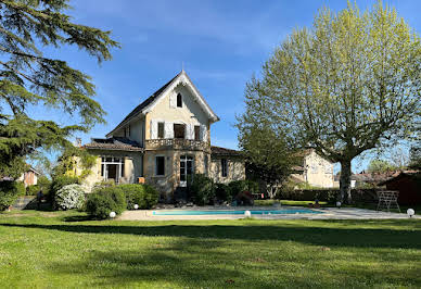 House with pool and terrace 1