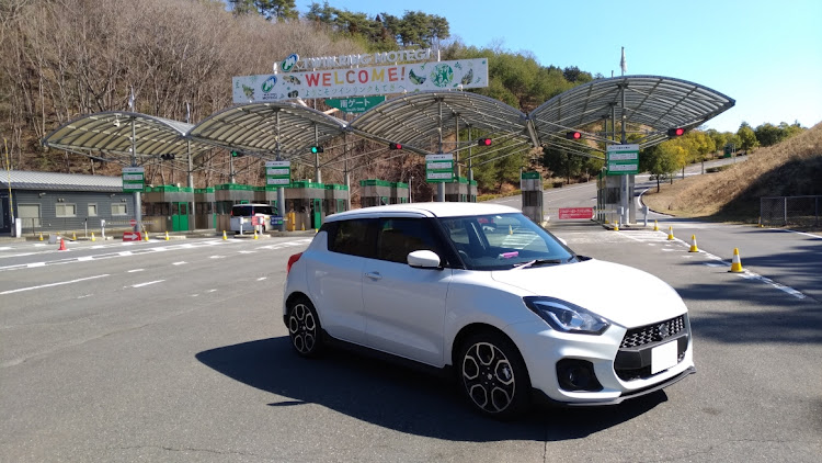 スイフトスポーツの納車から現在までの愛車に関するカスタム事例の投稿画像1枚目