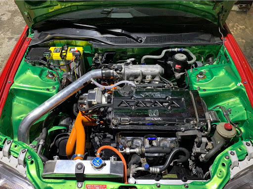 シビック の魅せるエンジンルームに関するカスタム メンテナンスの投稿画像 車のカスタム情報はcartune