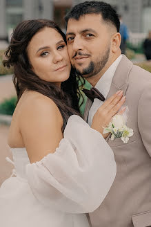 Wedding photographer Aleksey Ladygin (alekseikrasivoo). Photo of 14 December 2021