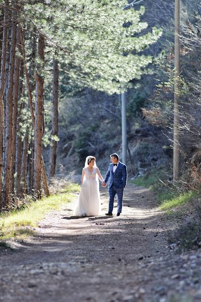 Fotógrafo de casamento Edmond Bozhano (bozhano). Foto de 31 de maio 2022