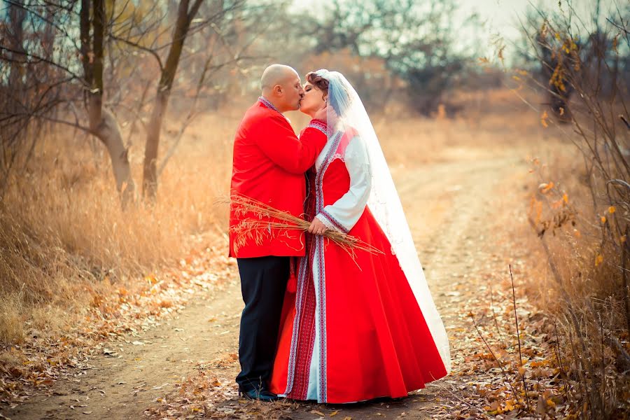 Wedding photographer Lyubov Ilyukhina (astinfinity). Photo of 7 November 2016