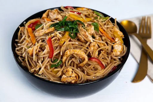 Wok Tossed Chicken Noodles