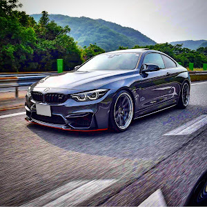 M4 クーペ