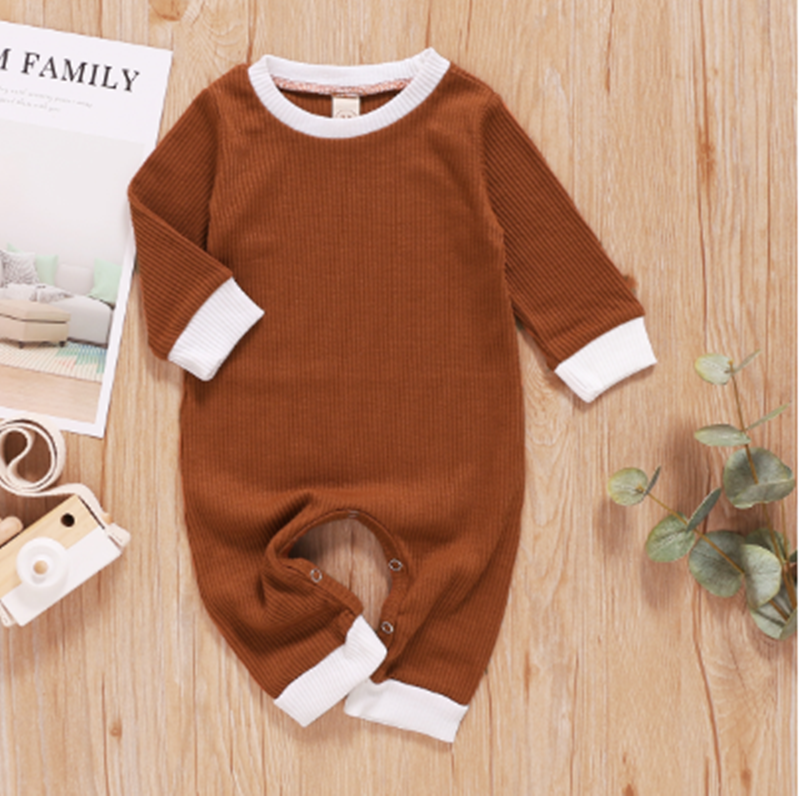 Jednobojno Pit Strip odelo za penjanje u 4 boje. Udobno, prozračno i pruža slobodu pokreta za penjanje. Odaberi boju.