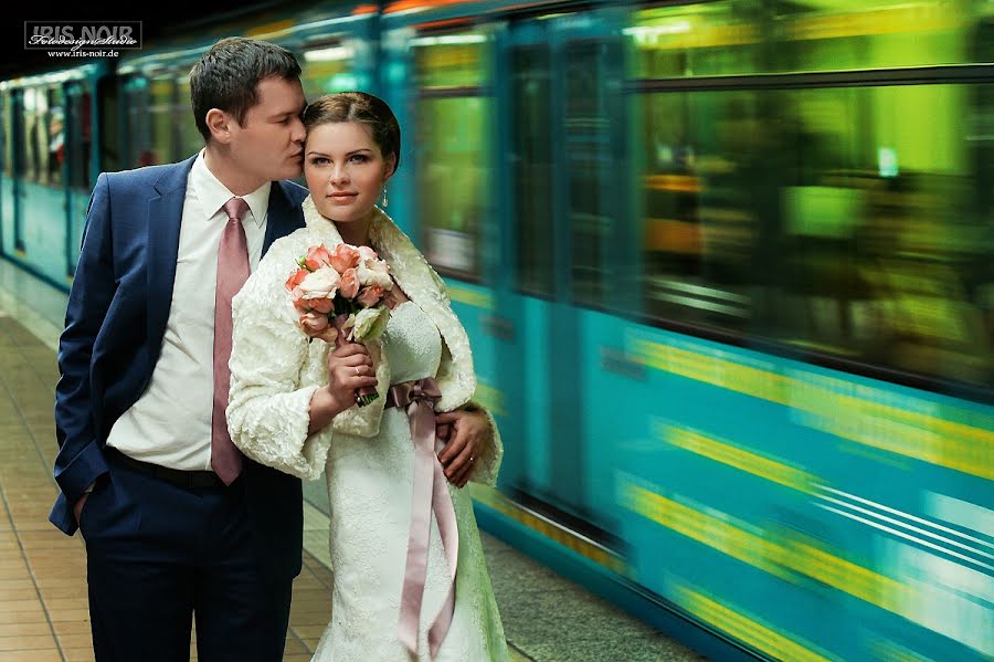 結婚式の写真家Irina Novikova (irisnoir)。2013 5月15日の写真